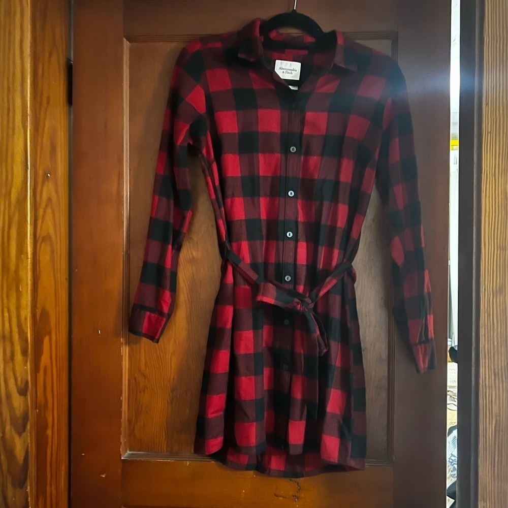 Abercrombie & Fitch Red and Black Checkered Long Sleeve Dress